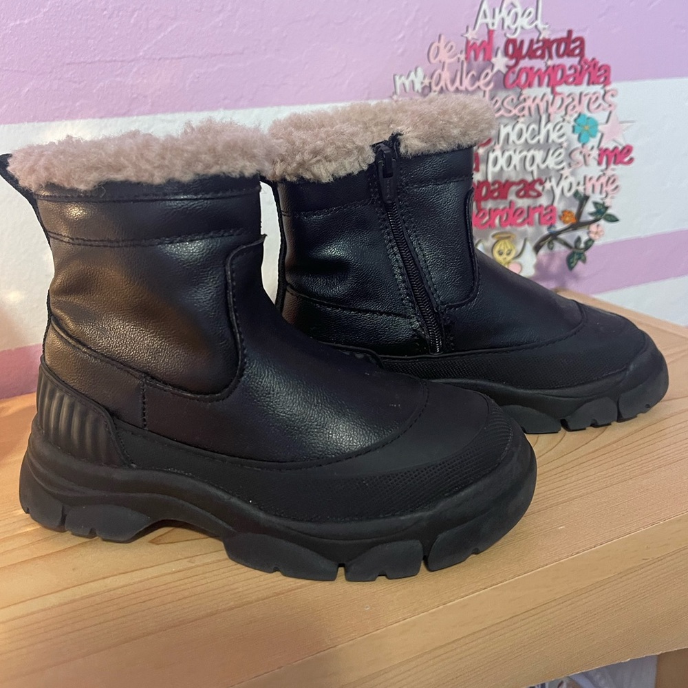 Kids Black Winter Boots